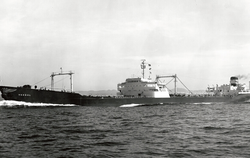 1954年，在長崎造船廠制造的當(dāng)時世界最大的油輪之一“VEEDOL”號